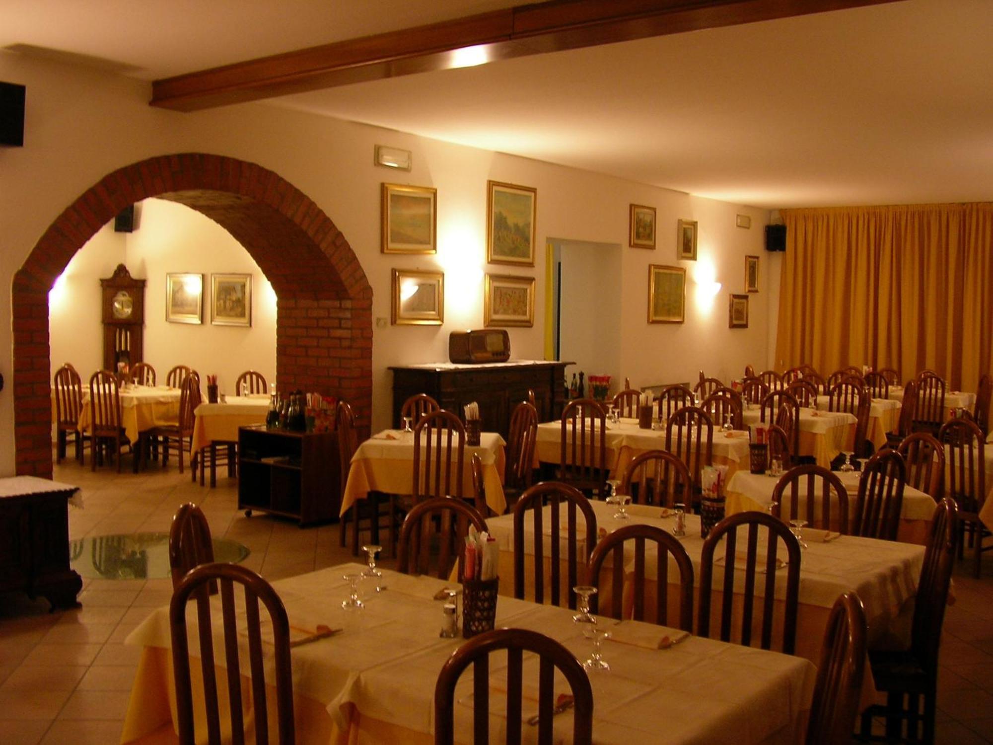 Hotel La Pergola Moniga del Garda Exterior foto