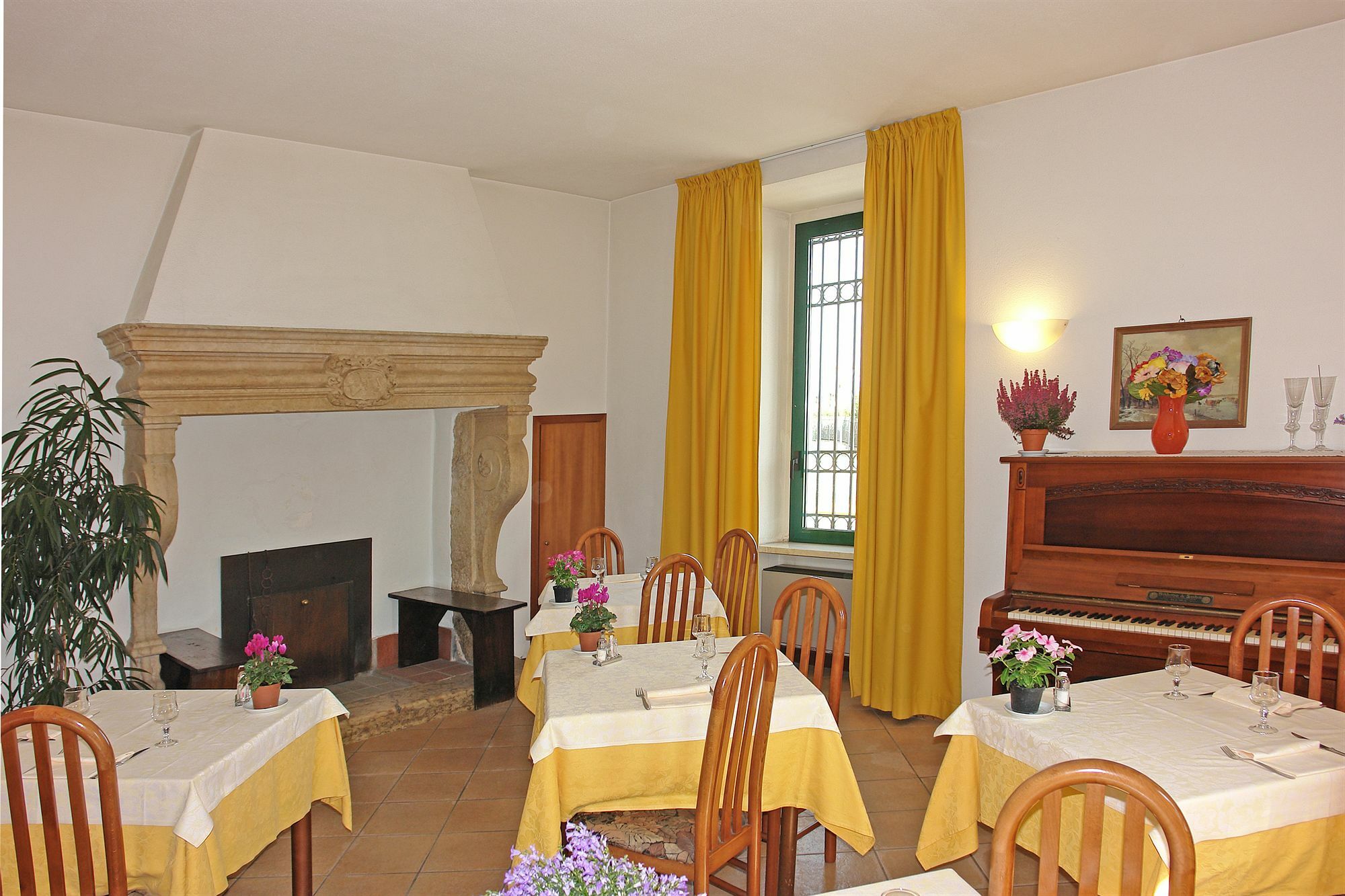 Hotel La Pergola Moniga del Garda Exterior foto